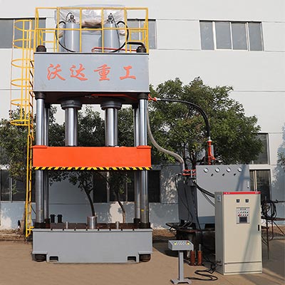 800噸(dun)三梁四(sì)柱液壓(yā)機_800噸液(ye)壓機