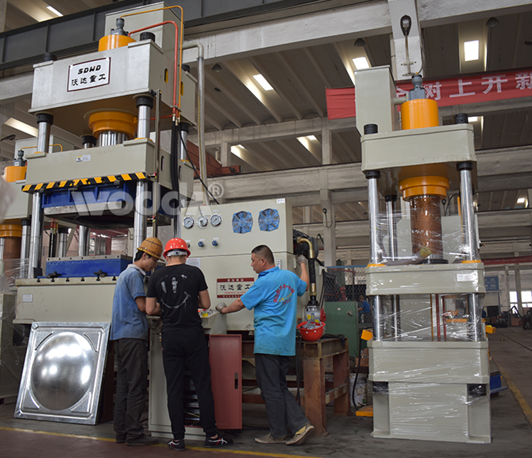 不鏽鋼水箱拉伸機價格