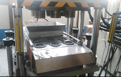 120噸(dūn)四柱四梁粉末伺(si)服成型液壓機