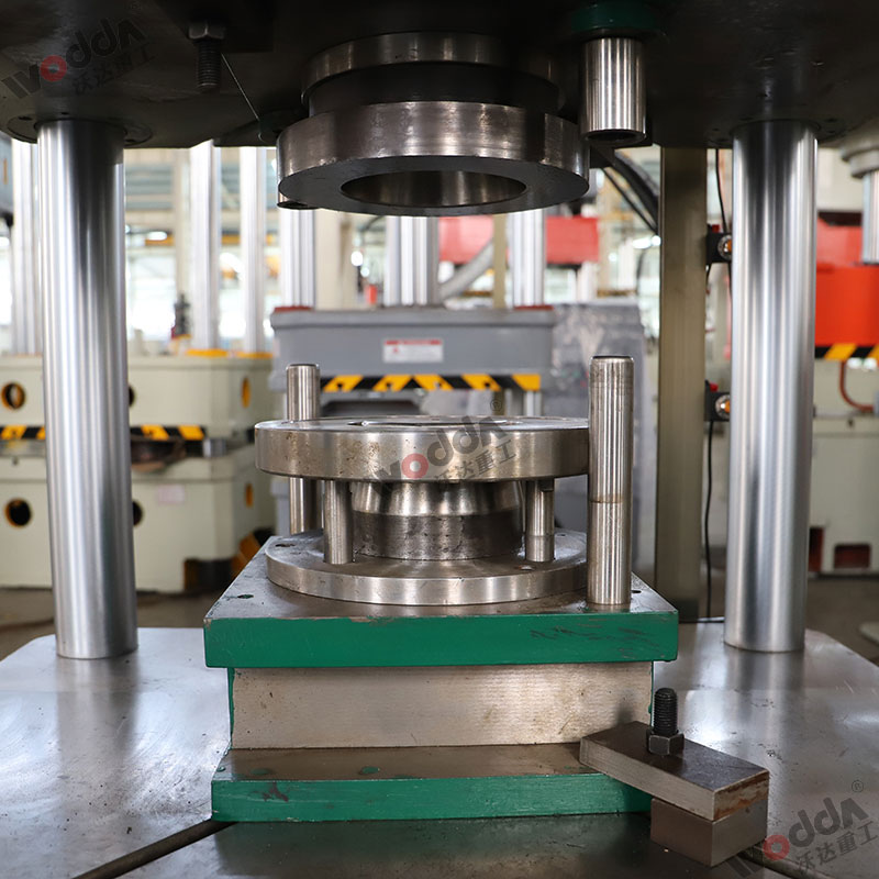 不鏽鋼拉伸液壓機