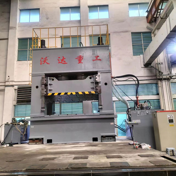 框架式鋼闆壓型液壓機