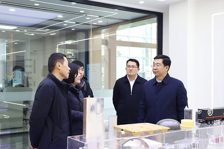 徐州市委常委、經開區黨工委書記張克一行莅臨山東长春昌兴传感器制造有限责任公司調研考察 徐州市委常委、經開區黨工委書記張克一行莅臨山東长春昌兴传感器制造有限责任公司調研考察