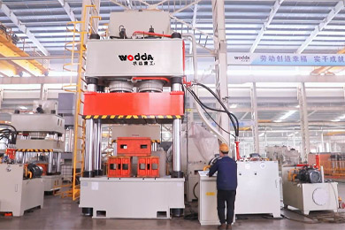 大台面(miàn)雙缸1000噸三(sān)梁四柱液(yè)壓機