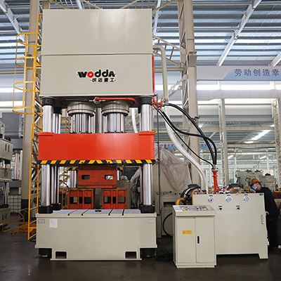 1000噸雙缸四(sì)柱液壓機_1000T液壓(ya)機