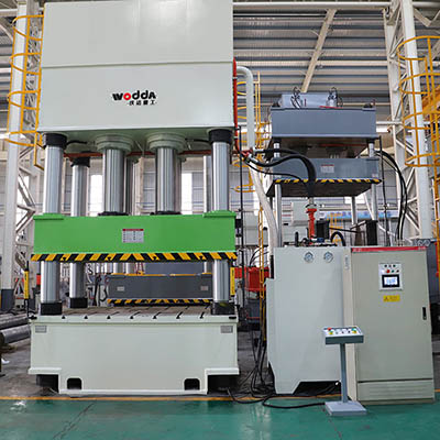 九腳塑料托盤(pan)液壓機_1000噸塑料(liao)托盤模壓機