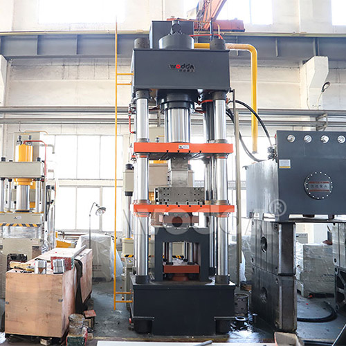 匣缽(bō)成型設(shè)備_800噸匣(xiá)缽成型(xing)液壓機(jī)